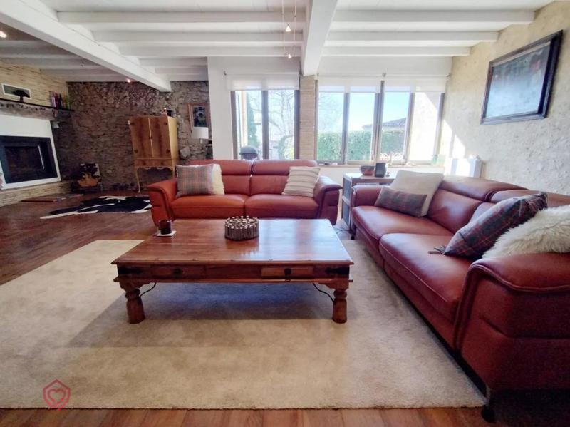 Maison ancienne - 530 m² - 12 pièces