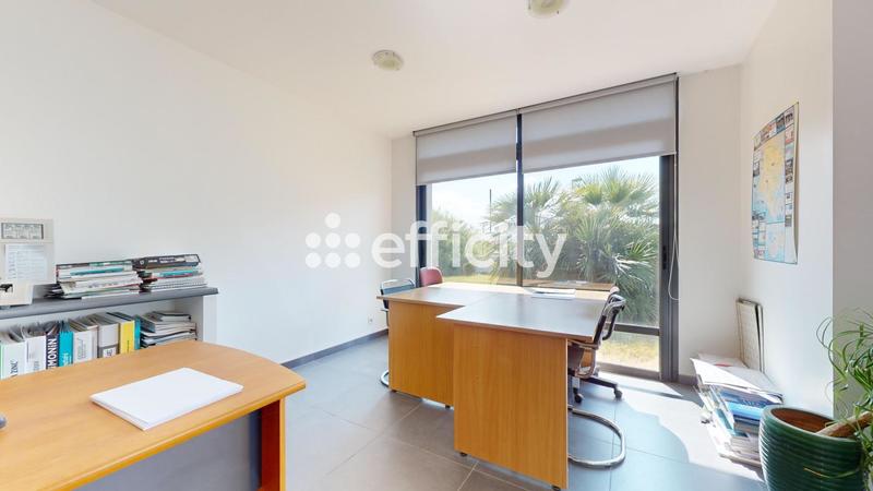 Bureau - 79 m² - 3 pièces