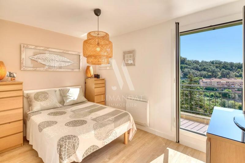 Appartement - 123 m² - 6 pièces