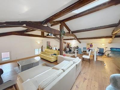 Appartement - 111 m² - 5 pièces