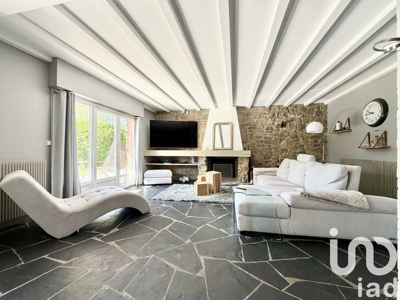 Maison - 300 m² - 7 pièces