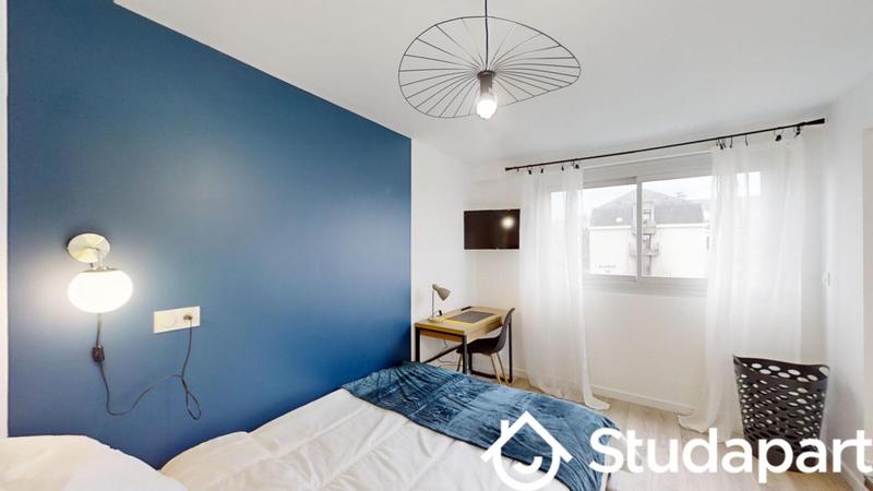 Chambre - 85 m² - 1 pièce