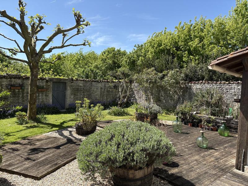 Maison en pierre - 170 m² - 7 pièces