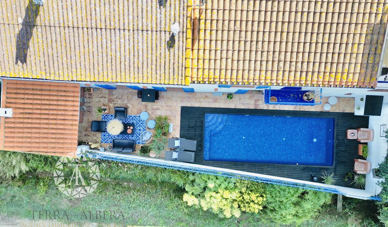 Mas - 298 m² - 5 pièces