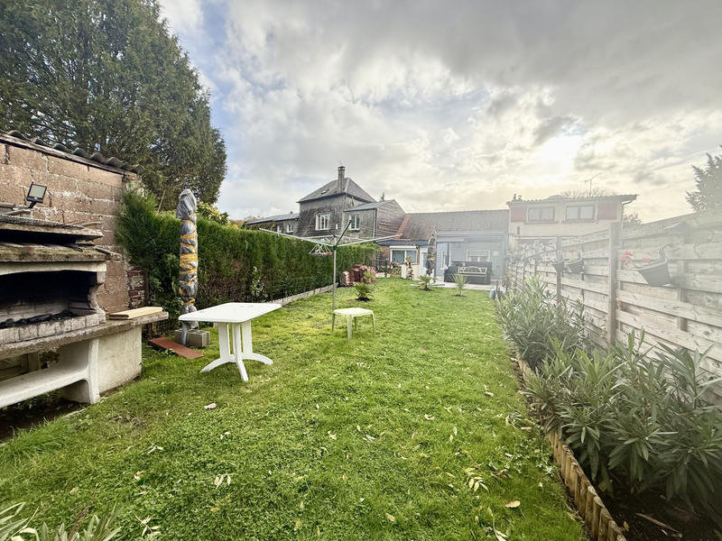 Maison - 91 m² - 4 pièces