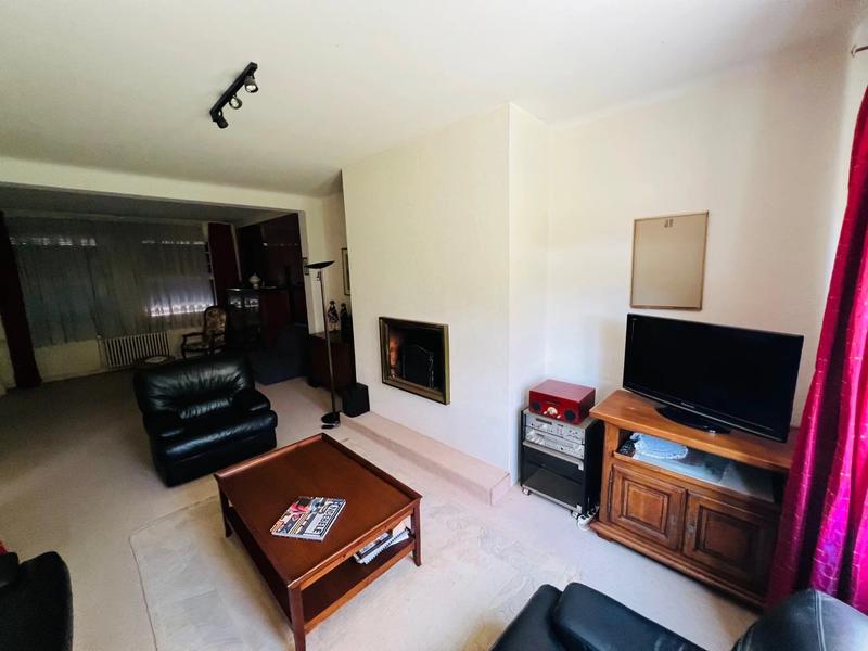 Maison - 207 m² - 8 pièces