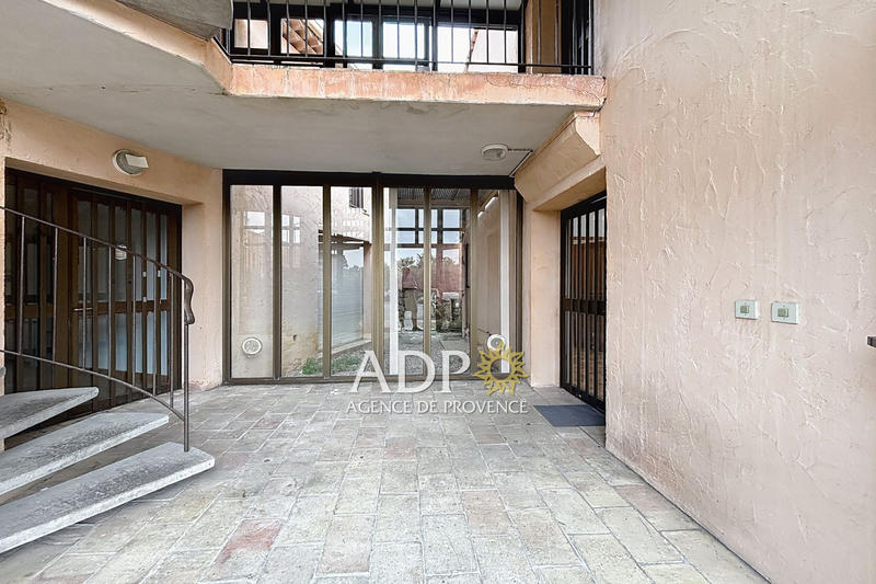 Local commercial - 77 m²