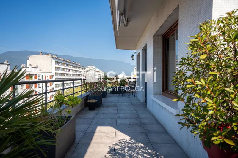 Appartement - 140 m² - 4 pièces