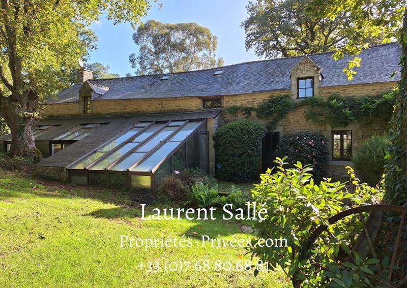 Maison - 215 m² - 8 pièces