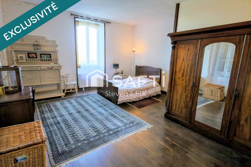 Maison - 295 m² - 9 pièces