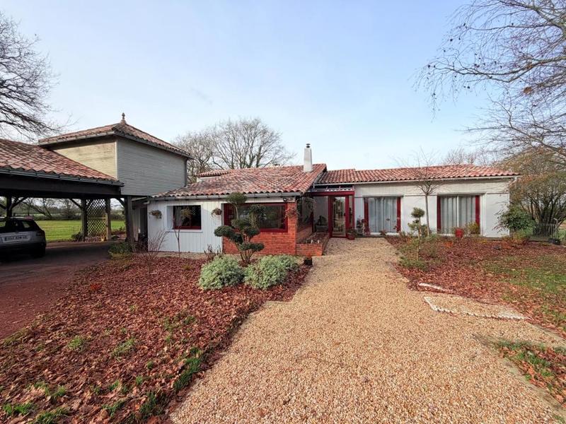 Maison d'architecte - 180 m² - 7 pièces