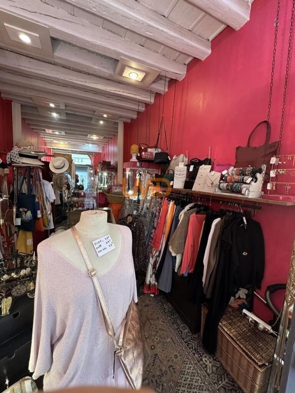 Local commercial - 31 m² - 2 pièces