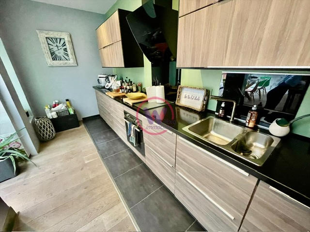 Maison - 207 m² - 9 pièces