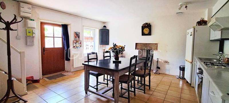 Maison en pierre - 80 m² - 4 pièces