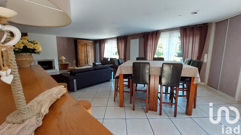 Maison - 290 m² - 8 pièces