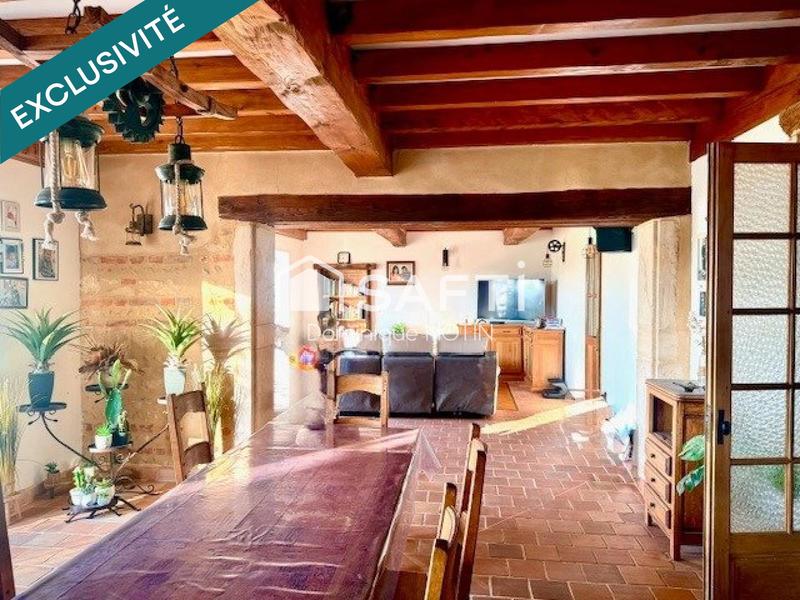 Maison - 370 m² - 9 pièces