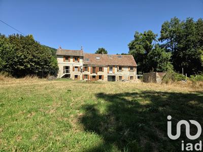 Maison - 292 m² - 12 pièces