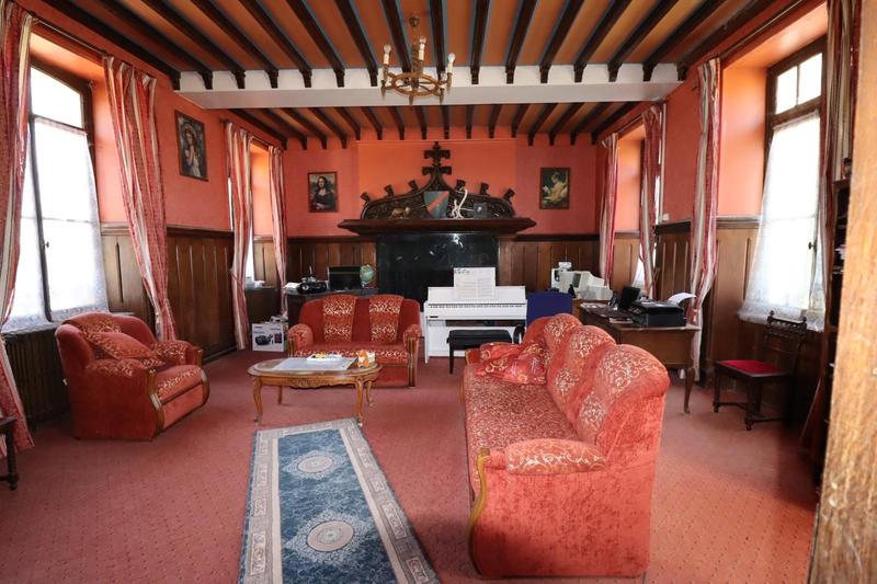 Maison - 237 m² - 10 pièces