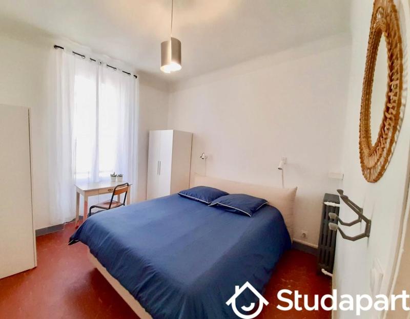 Chambre - 12 m² - 1 pièce