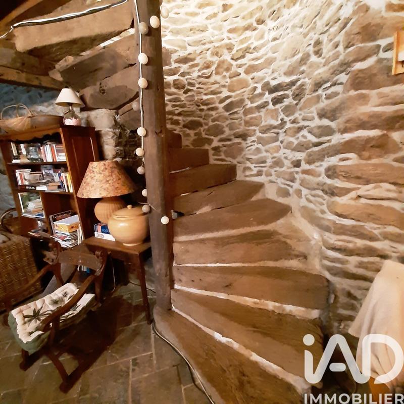 Maison - 197 m² - 7 pièces