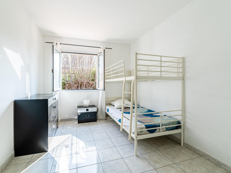 Maison - 232 m² - 12 pièces