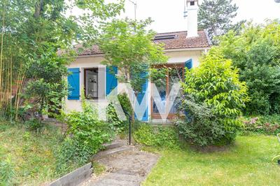 Maison - 287 m² - 8 pièces