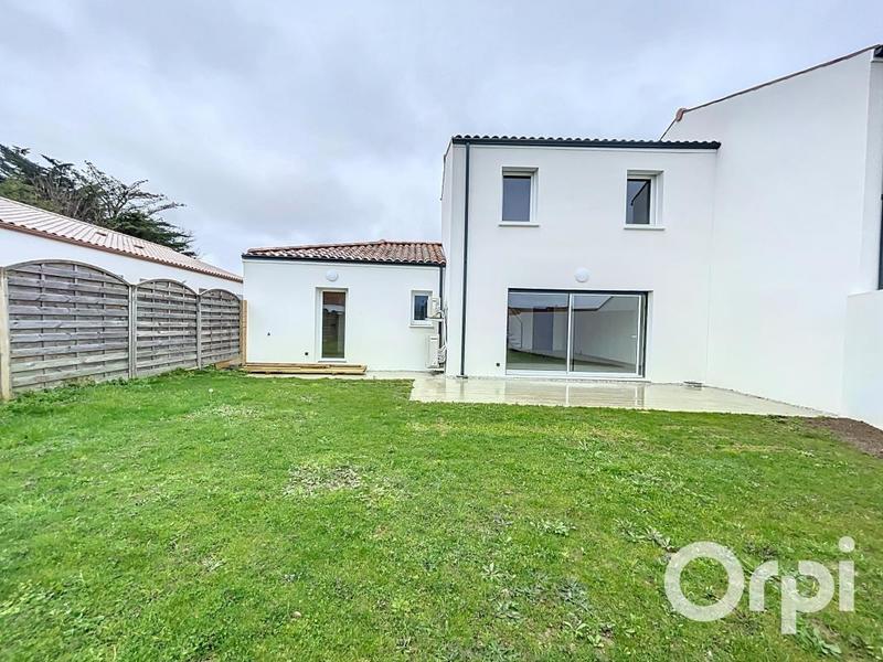 Maison - 110 m² - 4 pièces