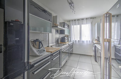 Appartement - 100 m² - 4 pièces