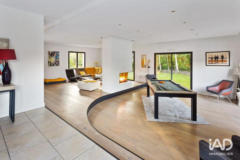 Maison - 283 m² - 8 pièces