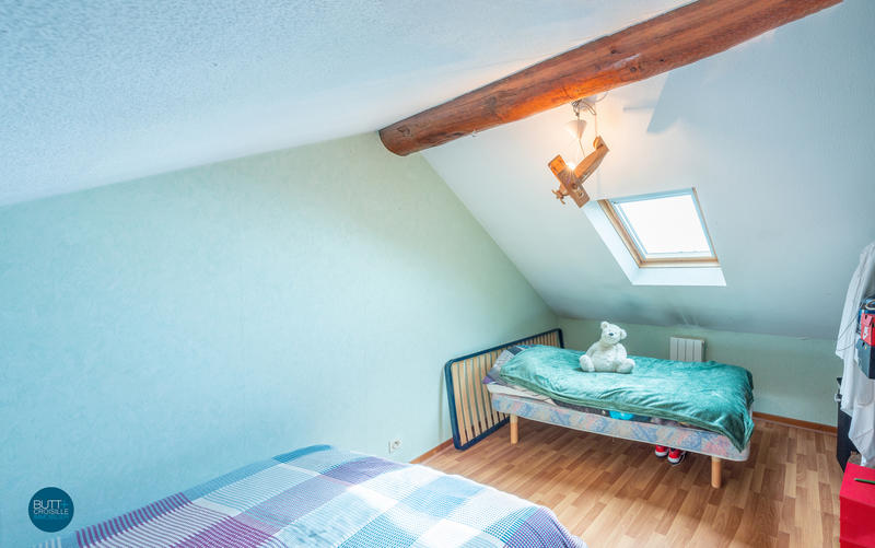 Maison - 90 m² - 5 pièces