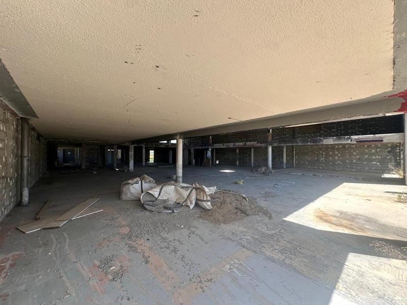 Local d'activités - 963 m²