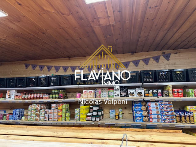 Fonds de commerce - Magasins - 136 m²