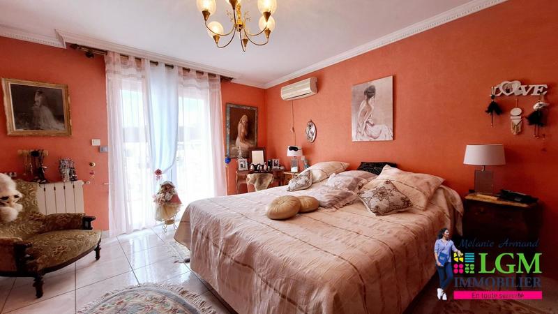 Villa - 169 m² - 5 pièces