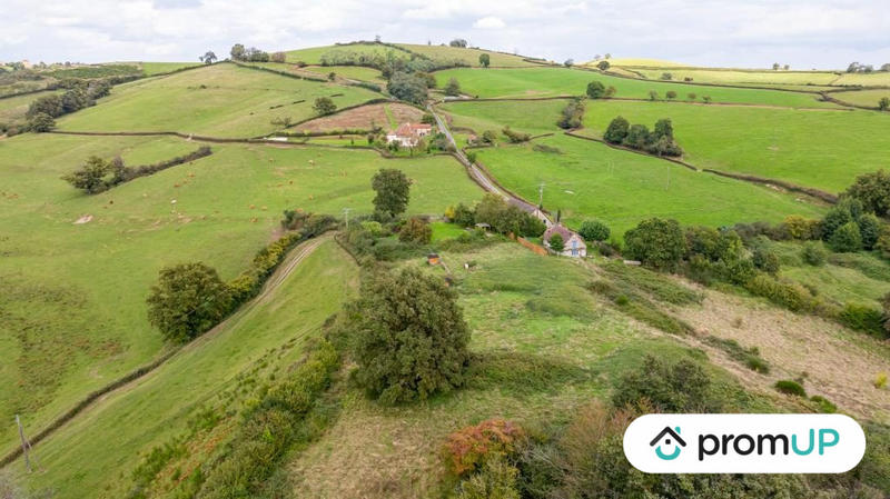 Maison traditionnelle - 177 m² - 4 pièces