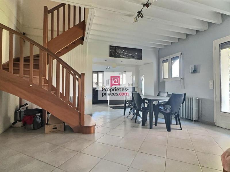 Maison - 177 m² - 6 pièces
