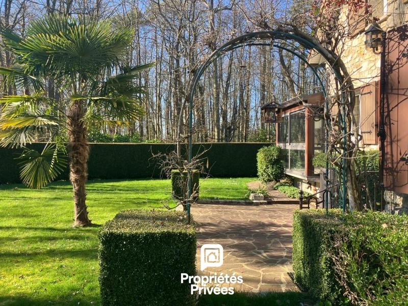 Maison - 176 m² - 6 pièces