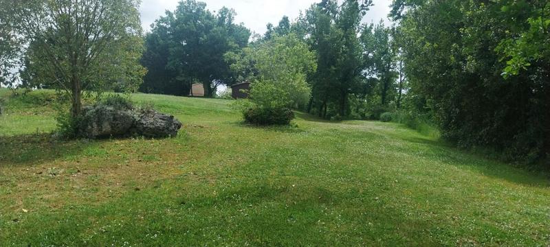 Terrain constructible - 2 265 m²