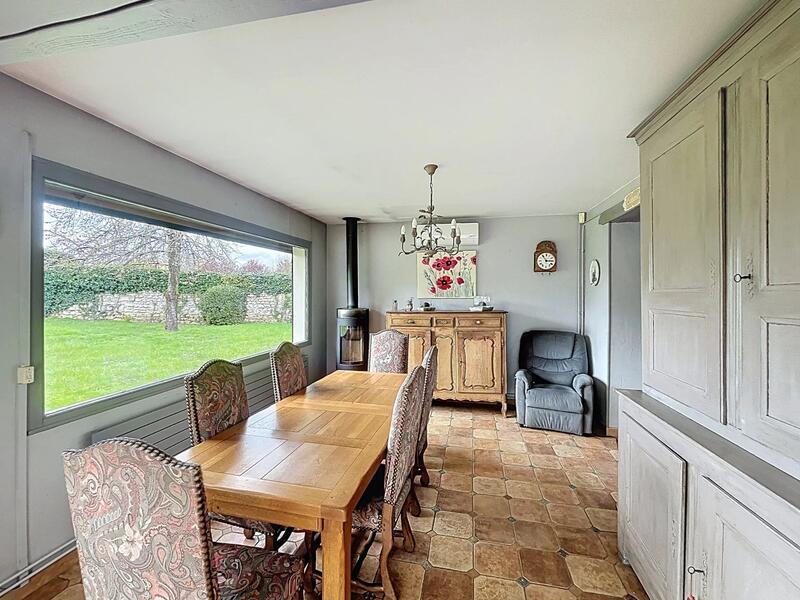 Maison - 192 m² - 9 pièces