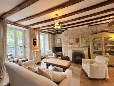 Maison en pierre - 110 m² - 4 pièces