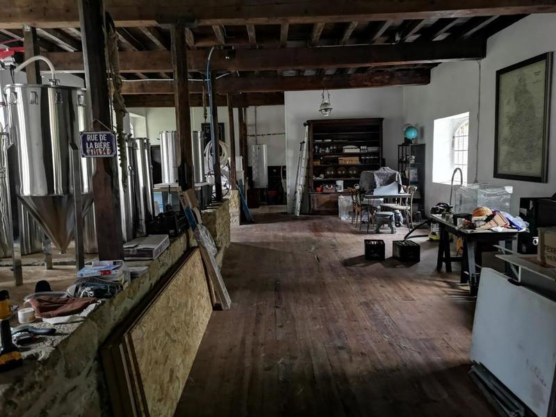 Maison - 380 m² - 12 pièces