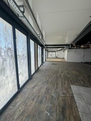 Local commercial - 208 m²