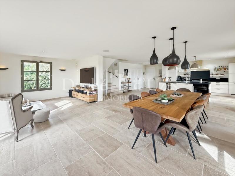 Villa - 158 m² - 5 pièces