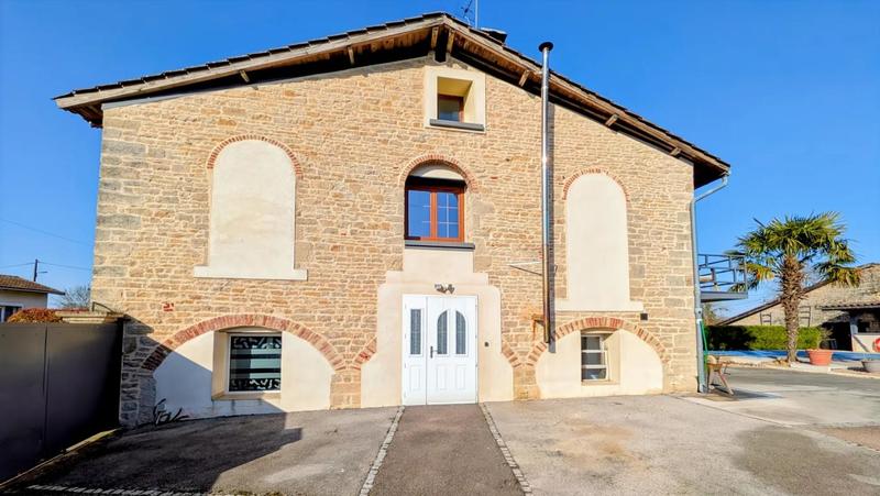 Propriété - 413 m² - 8 pièces