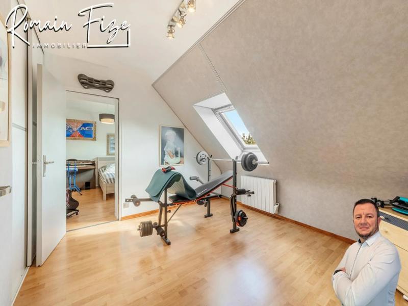 Pavillon - 173 m² - 7 pièces