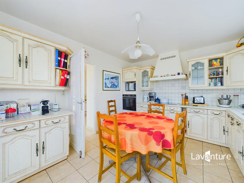 Maison traditionnelle - 145 m² - 7 pièces