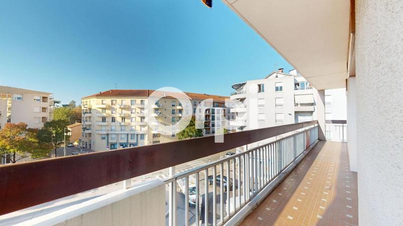 Appartement - 104 m² - 5 pièces