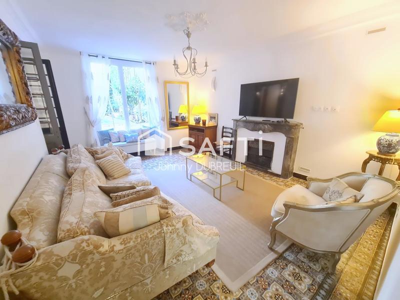 Maison de maîtres - 300 m² - 8 pièces