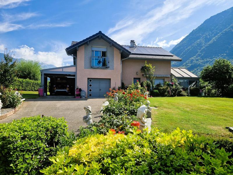 Maison - 179 m² - 6 pièces