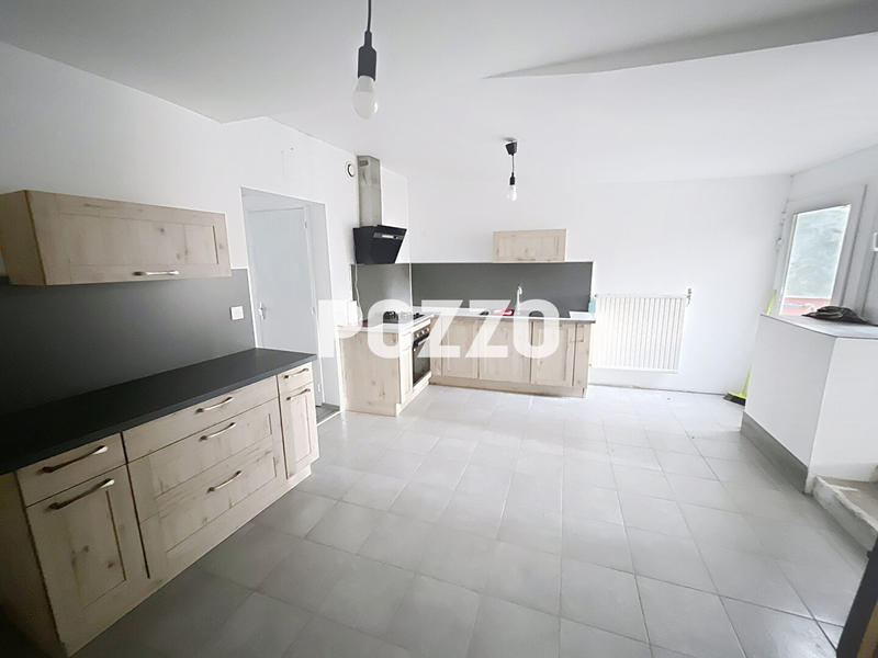 Maison - 110 m² - 6 pièces