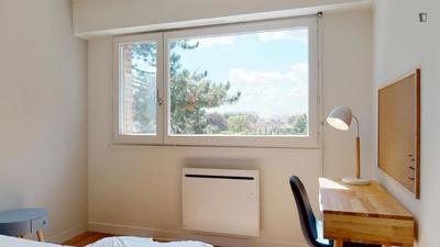 Chambre - 13 m² - 5 pièces